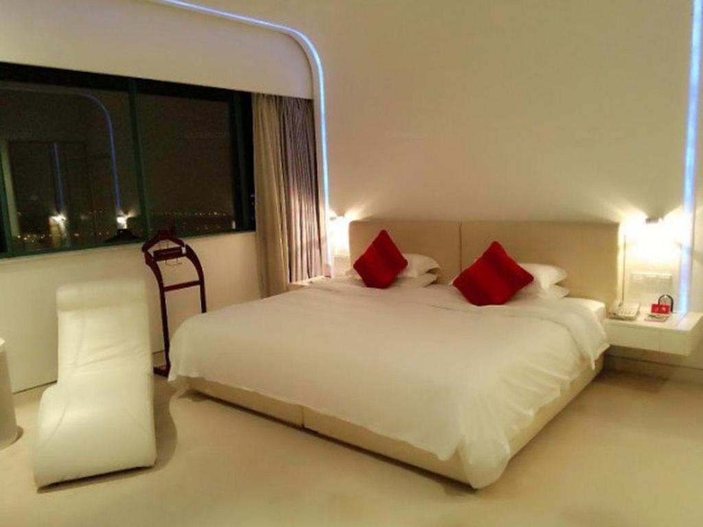 Ramada Plaza By Wyndham Hangzhou Riverside Extérieur photo