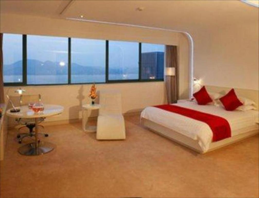 Ramada Plaza By Wyndham Hangzhou Riverside Extérieur photo